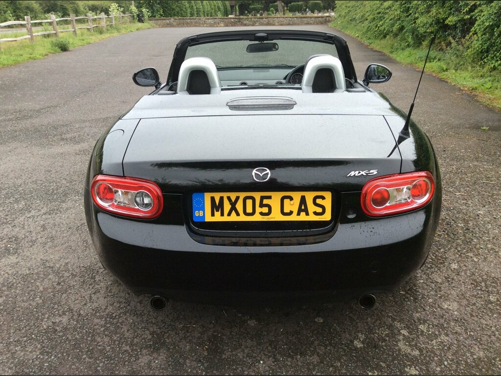 Mazda MX-5 Venture White #12
