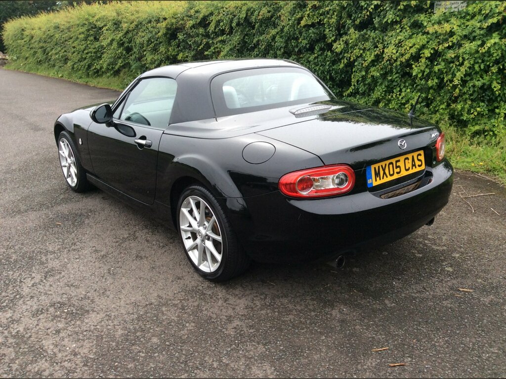 Mazda MX-5 Venture White #19