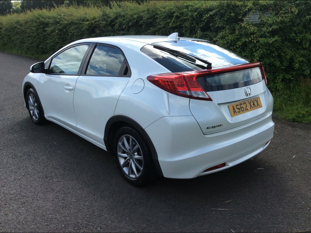 Honda Civic 1.4 I-vtec Se Hatchback Euro 5 White #2