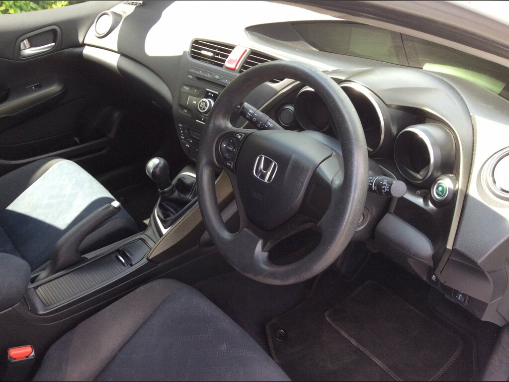 Honda Civic 1.4 I-vtec Se Hatchback Euro 5 White #4