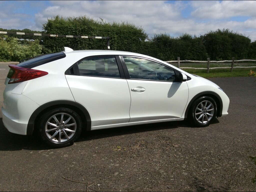 Honda Civic I-vtec Ex 5-Door Grey #16