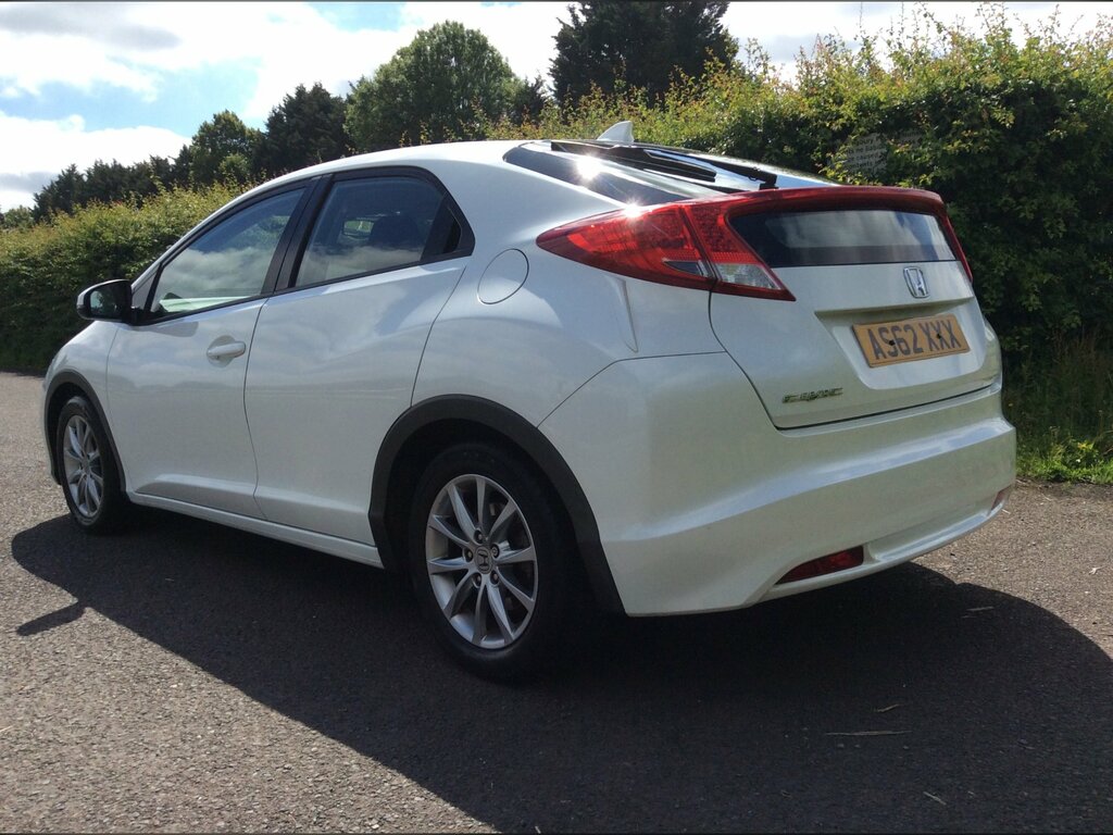 Honda Civic I-vtec Ex 5-Door Grey #23