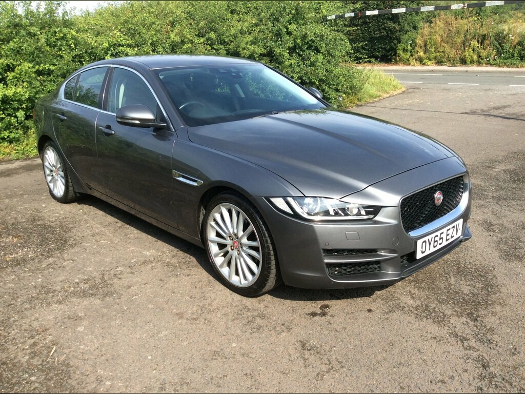 Jaguar XE 2.0 Gtdi Prestige Euro 6 Ss Silver #18