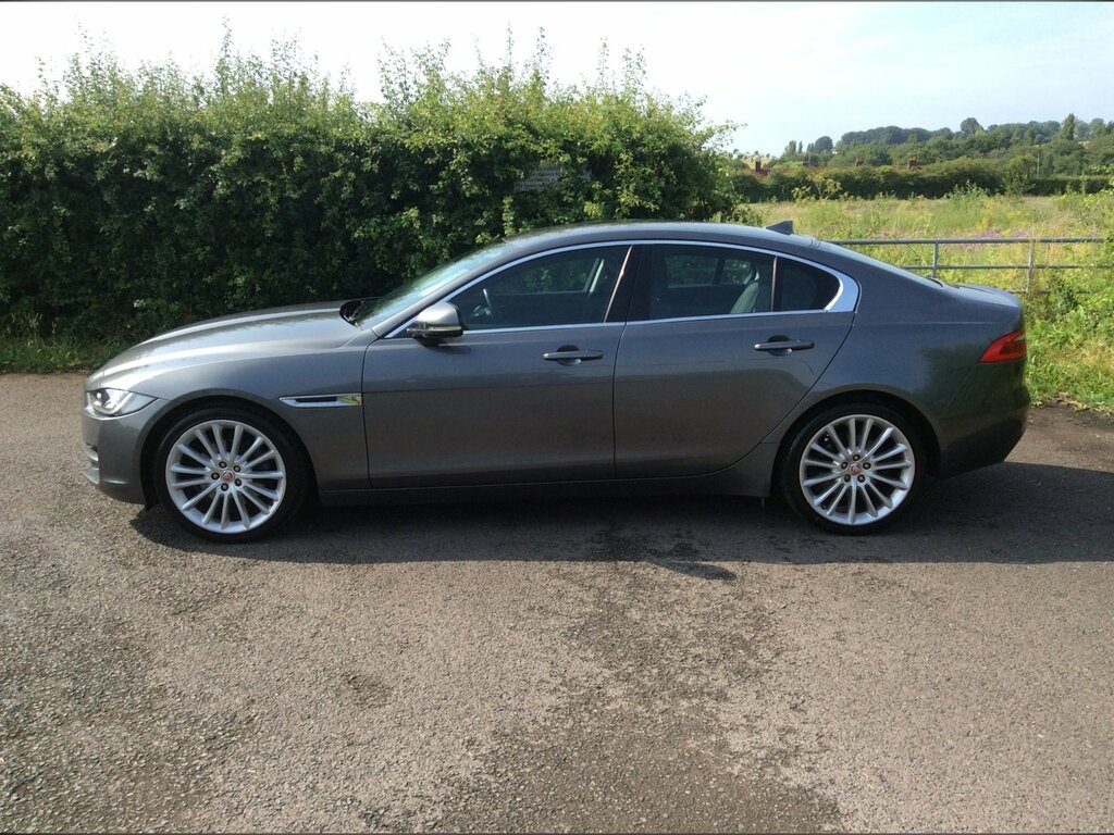 Jaguar XE 2.0 Gtdi Prestige Euro 6 Ss Silver #14