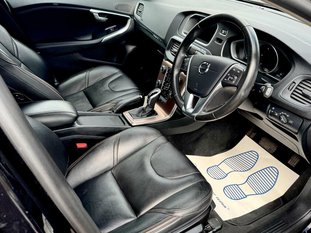 Volvo V40 Cross Country Hatchback 2.0 D2 Pro Euro 6 Ss 20171 Black #4