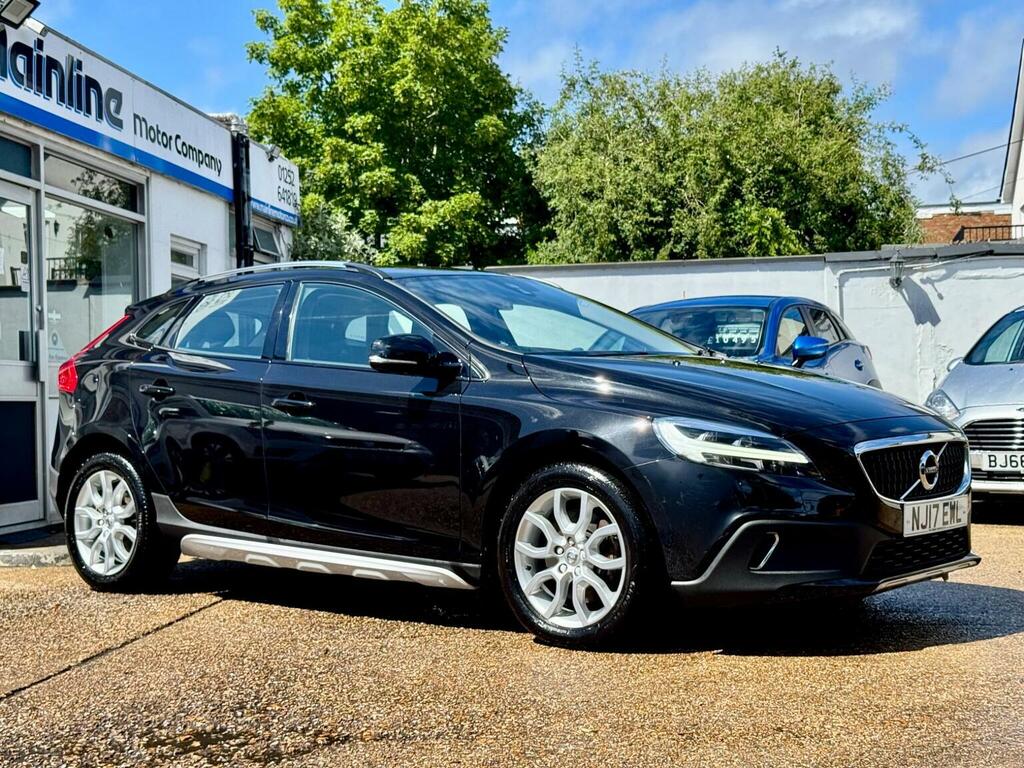 Volvo V40 Cross Country Hatchback 2.0 D2 Pro Euro 6 Ss 20171 Black