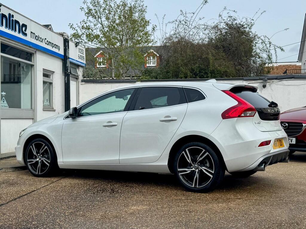 Volvo V40 2.0 D4 R-design Pro Euro 6 Ss White #3