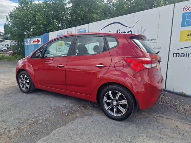Hyundai Ix20 1.6 Se Nav Euro 6 Red #4