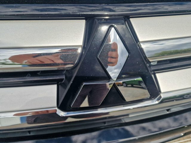 Mitsubishi Outlander Outlander 4H Phev Cvt White #43