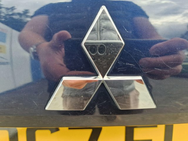 Mitsubishi Outlander Outlander 4H Phev Cvt White #13