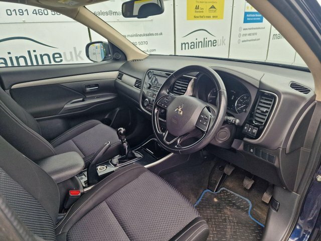 Mitsubishi Outlander Outlander 4H Phev Cvt White #19