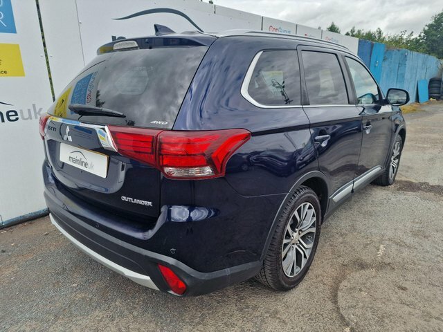 Mitsubishi Outlander Outlander 4H Phev Cvt White #16