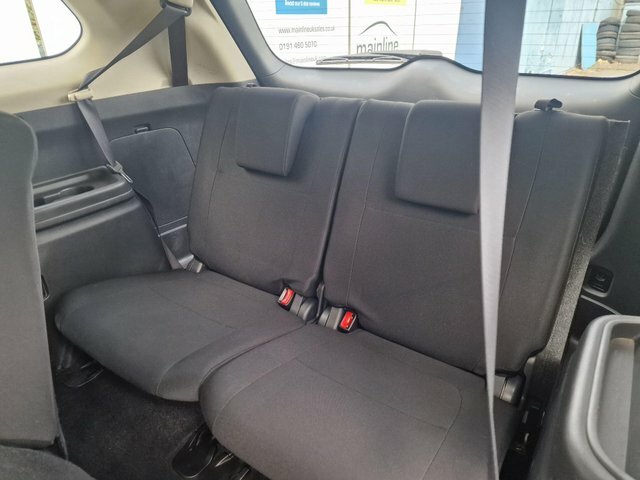 Mitsubishi Outlander Outlander 4H Phev Cvt White #24