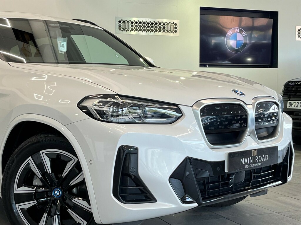 BMW iX3 80Kwh M Sport NA22FLJ White #4