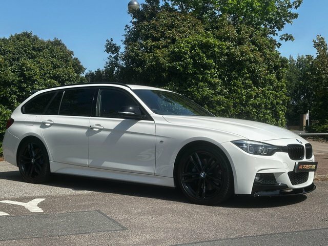 BMW 3 Series Estate YG67TNO Black #4