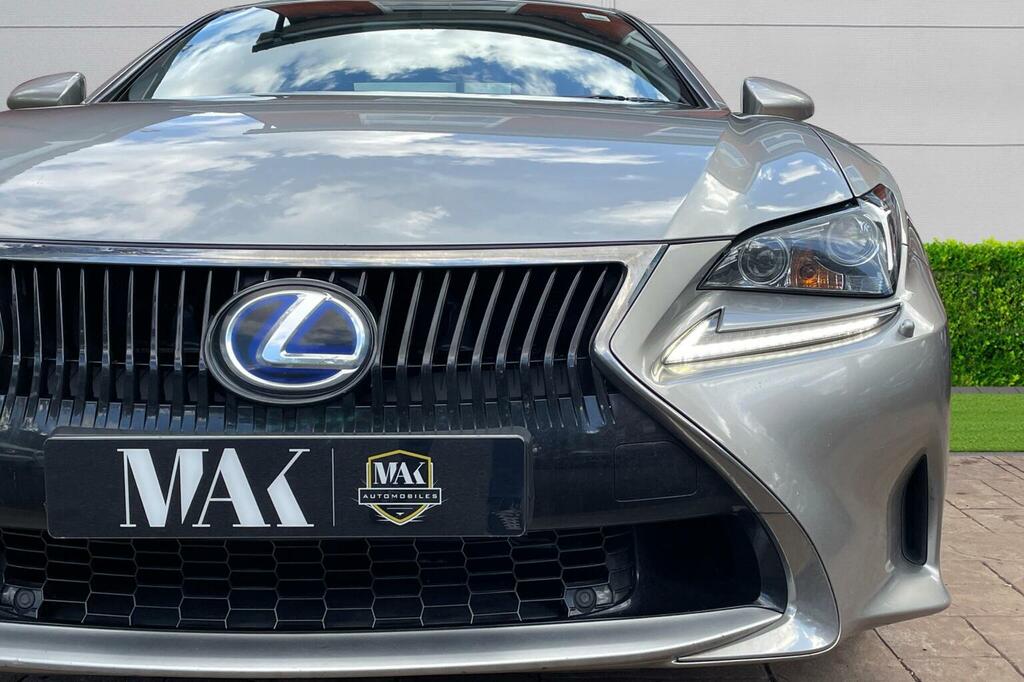 Lexus RC Coupe White #31