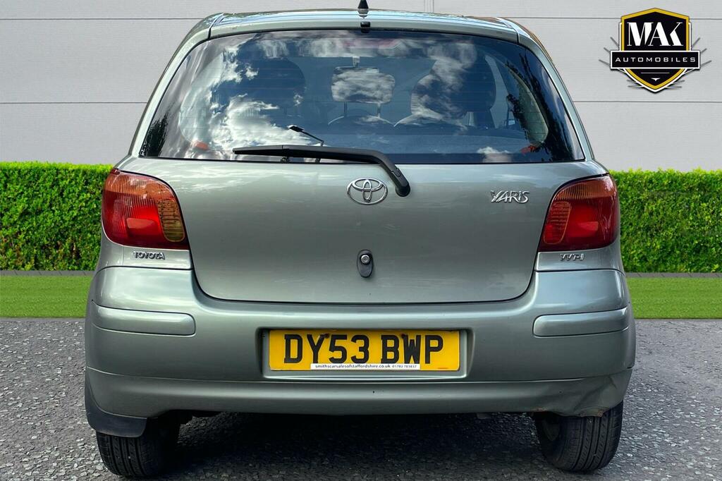 Toyota Yaris Hatchback 1.3 Vvt-i T Spirit 200353 DY53BWP Green #4