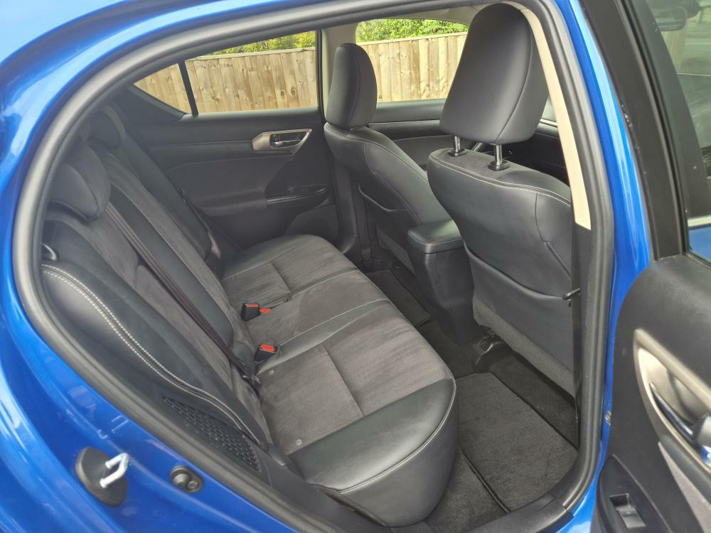 Lexus CT 1.8 200H Premier Black #28