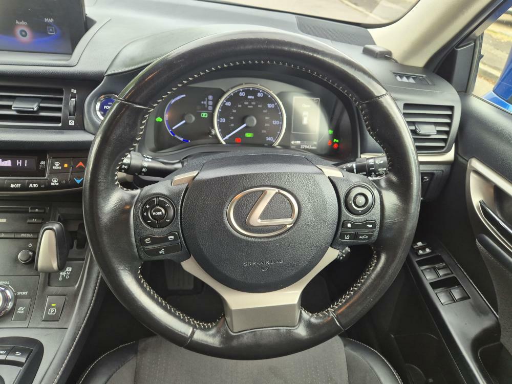 Lexus CT 1.8 200H Premier Black #23