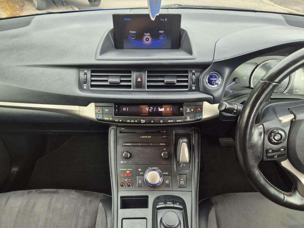 Lexus CT 1.8 200H Premier Black #19