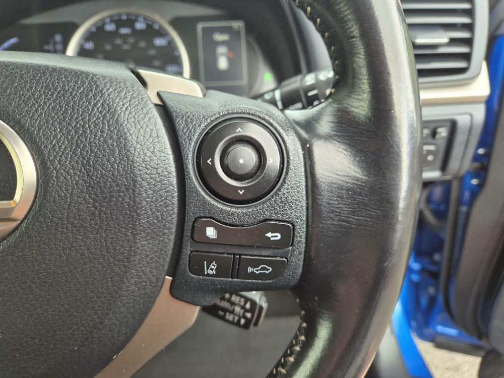Lexus CT 1.8 200H Premier Black #25