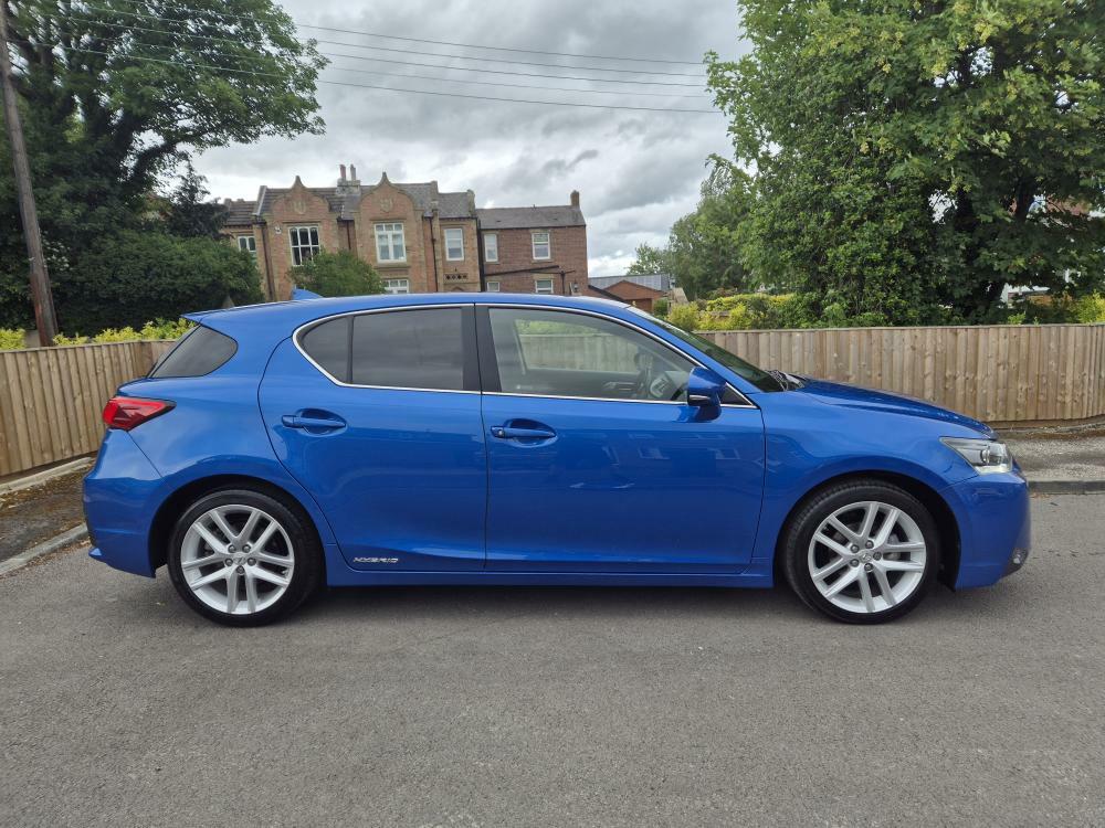 Lexus CT Luxury Hybrid  #4
