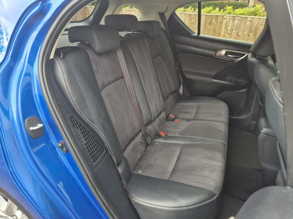 Lexus CT 1.8 200H Premier Black #29