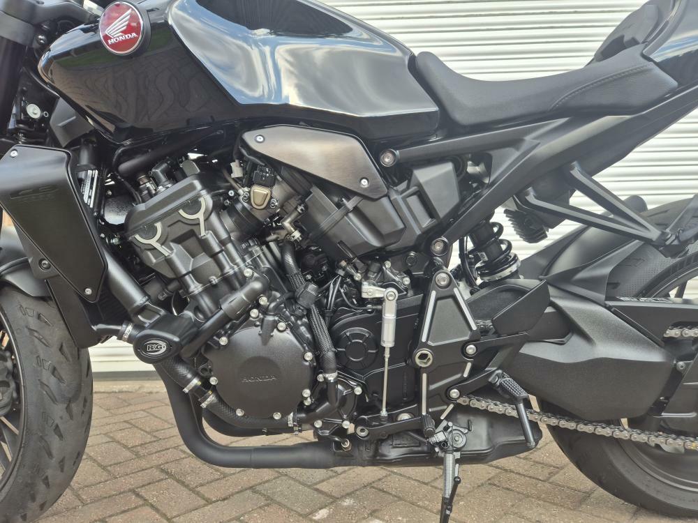Honda  Advance Grey #9