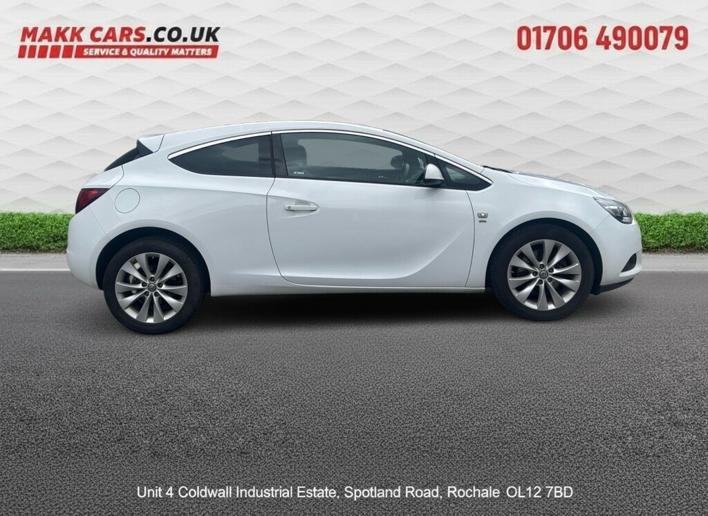 Vauxhall Astra GTC Coupe 1.4 I Turbo Sri 201565 SC65AYN White #2