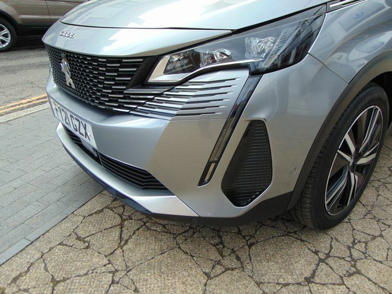 Peugeot 3008 1.2 Puretech Gt Premium Eat8 Grey #4