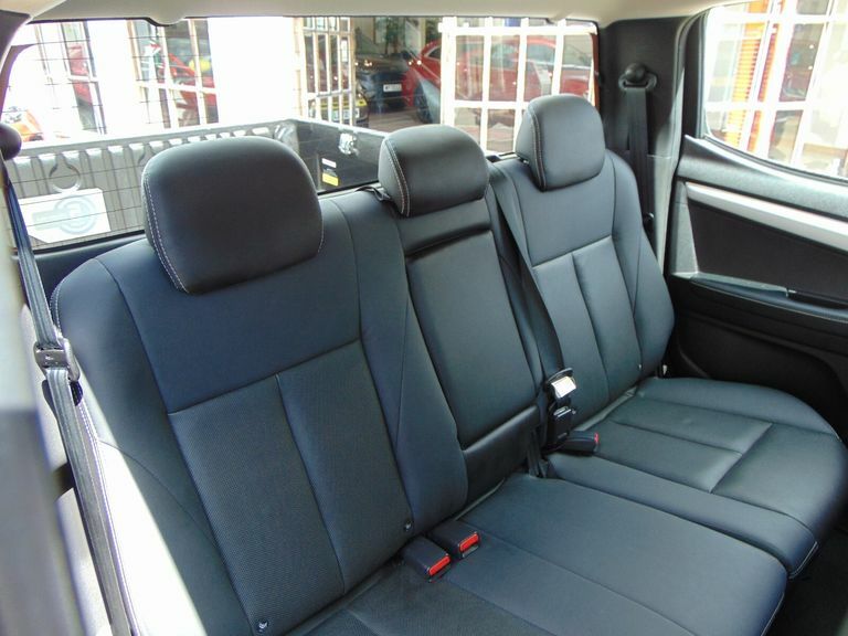 Isuzu D-Max 1.9 Td Blade Double Cab Pickup 4Wd Euro 6 Red #31