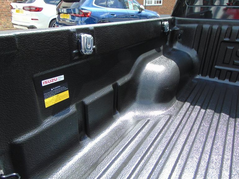Isuzu D-Max 1.9 Td Blade Double Cab Pickup 4Wd Euro 6 Red #37