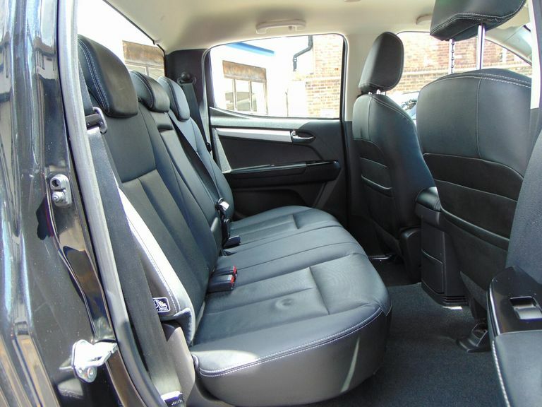 Isuzu D-Max 1.9 Td Blade Double Cab Pickup 4Wd Euro 6 Red #32