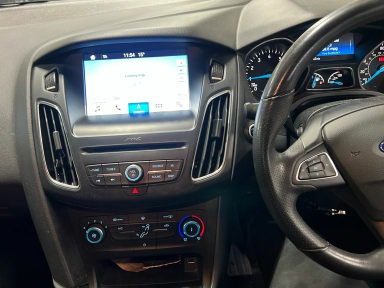 Ford Focus 1.0 Ecoboost 140 St-line Navigation Silver #2