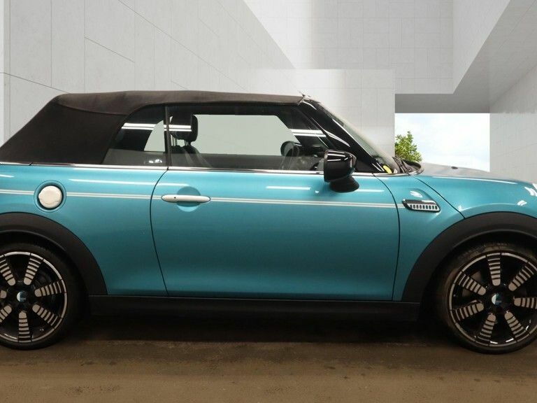 Mini Convertible 2.0 Cooper S Seaside Edition Blue
