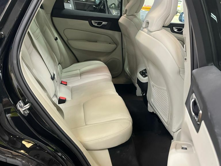 Volvo XC60 2.0 T5 250 Inscription Awd Geartronic Black #3