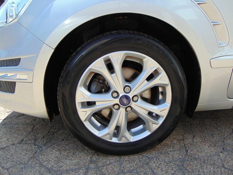 Ford S-Max Mpv White #48