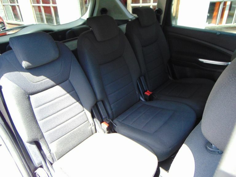 Ford S-Max Mpv White #30