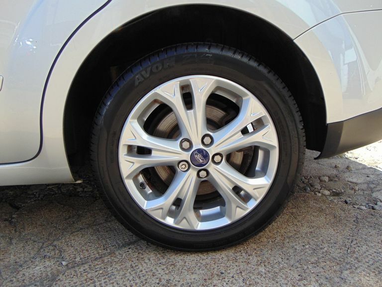 Ford S-Max Mpv White #47
