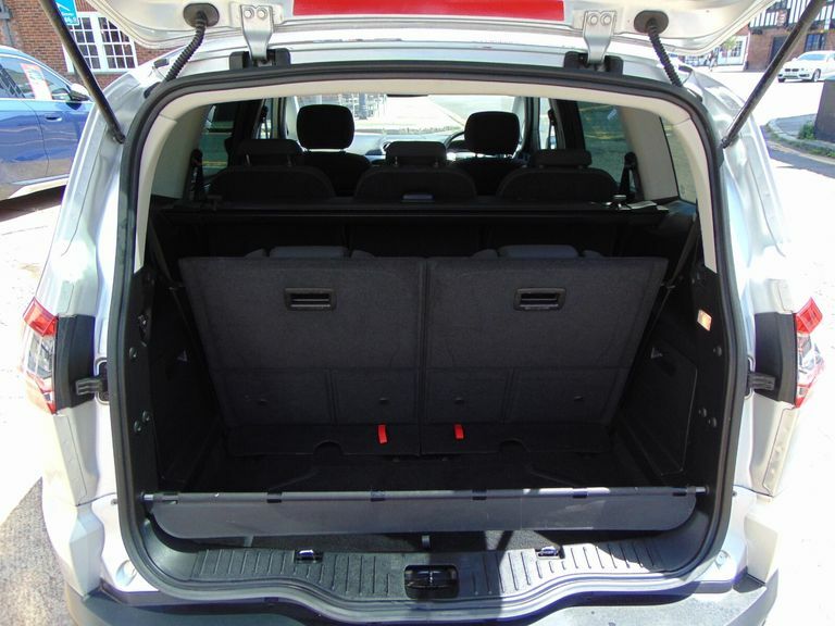 Ford S-Max Mpv White #37