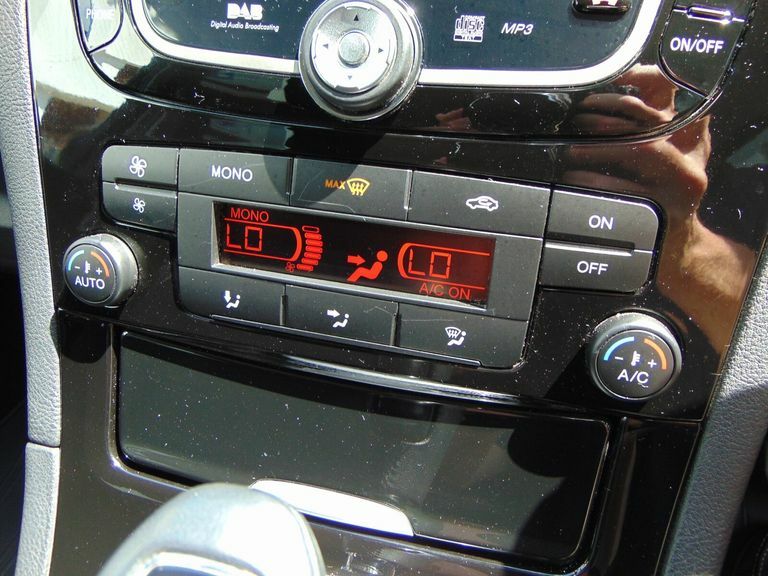 Ford S-Max Mpv White #17