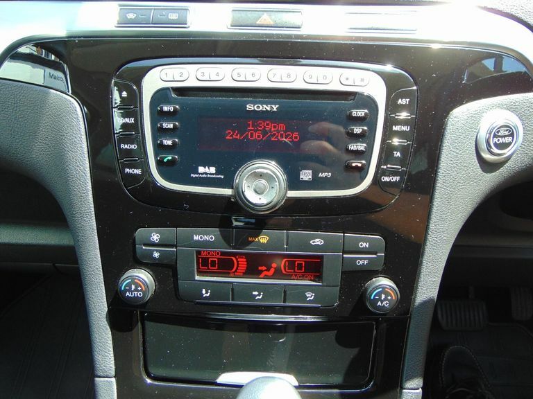 Ford S-Max Mpv White #16