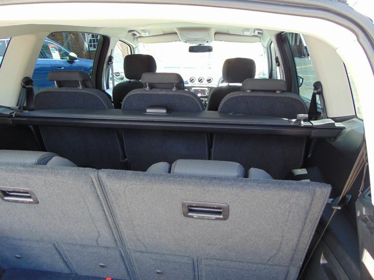 Ford S-Max Mpv White #39