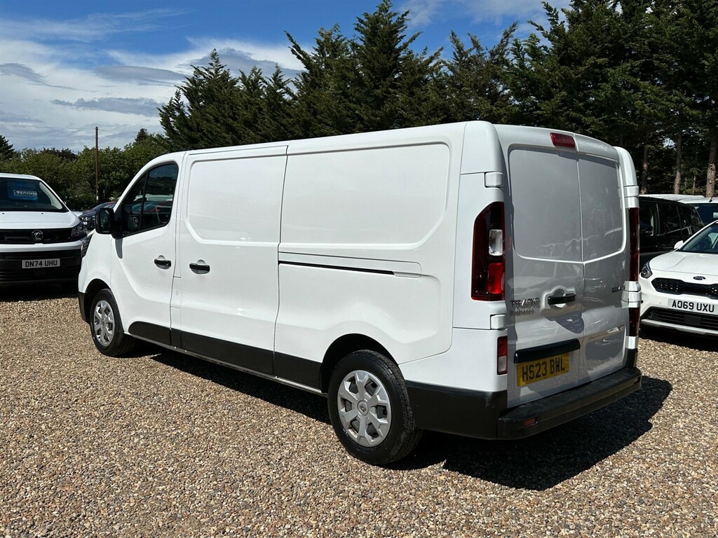 Renault Trafic 2.0 Dci Blue Ll30 Business L2 H1 Euro 6 Ss HS23BWL White #3