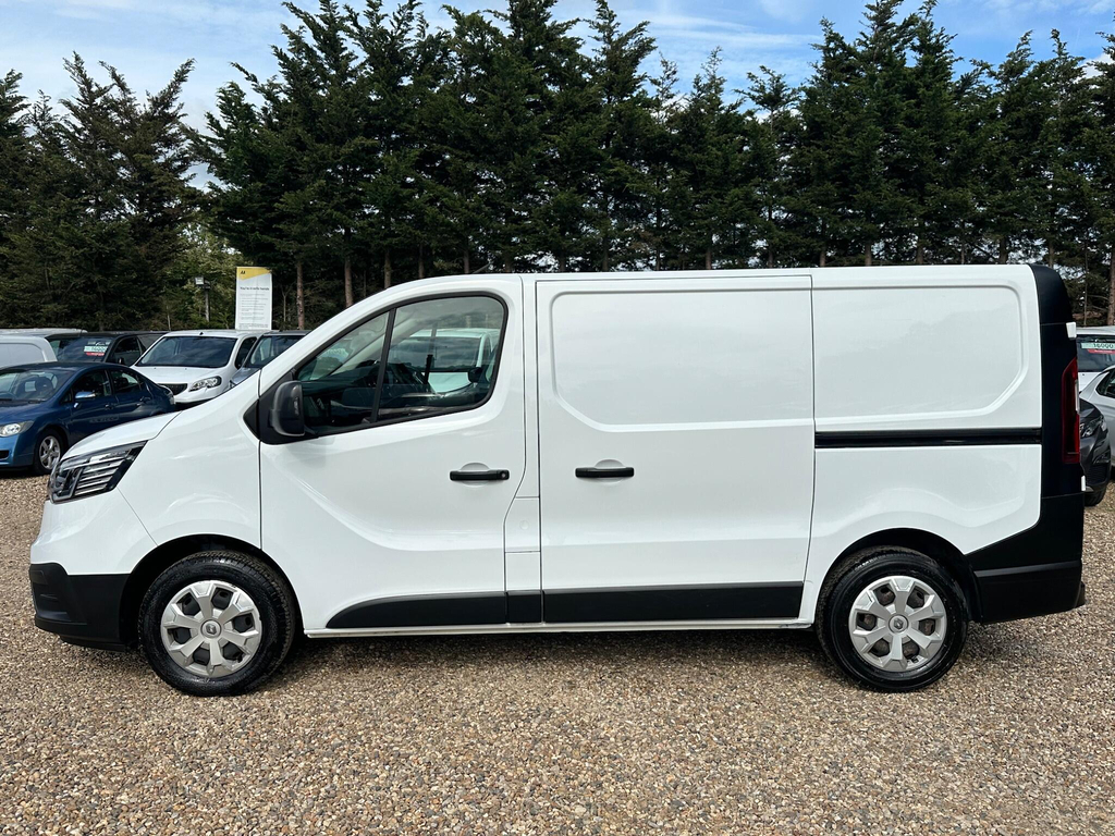 Renault Trafic 2.0 Dci Blue Sl28 Business L1 H1 Euro 6 Ss HN23JVC White #2
