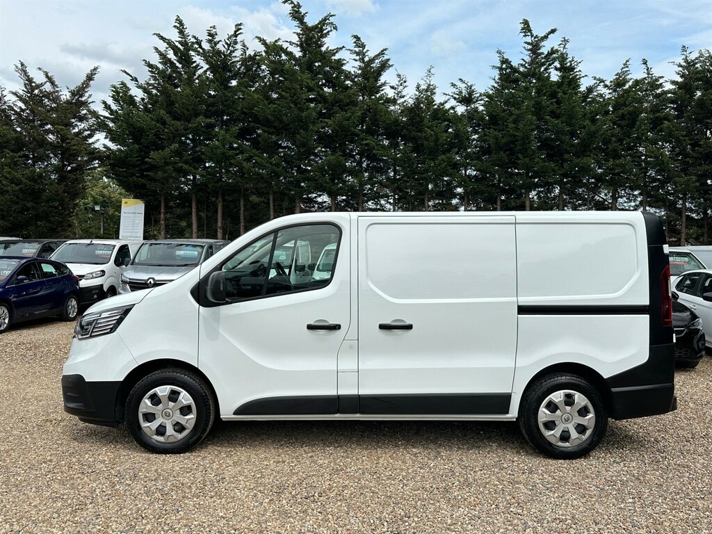 Renault Trafic 2.0 Dci Blue Sl28 Business L1 H1 Euro 6 Ss HN23JUY White #2
