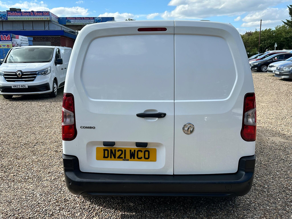 Vauxhall Combo 1.5 Turbo D 2300 Dynamic L2 H1 Euro 6 DN21WCO White #4
