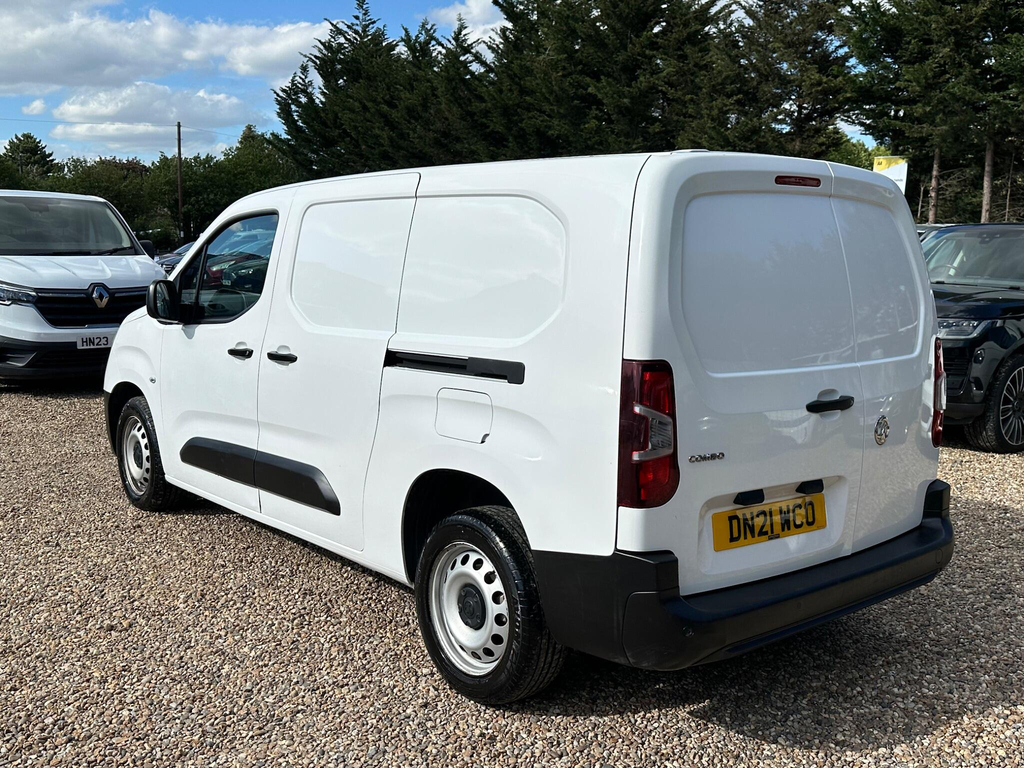 Vauxhall Combo 1.5 Turbo D 2300 Dynamic L2 H1 Euro 6 DN21WCO White #3