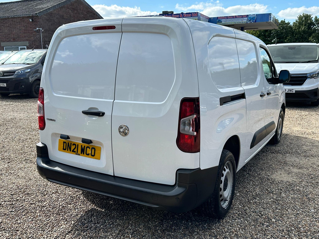 Vauxhall Combo 1.5 Turbo D 2300 Dynamic L2 H1 Euro 6 DN21WCO White #5