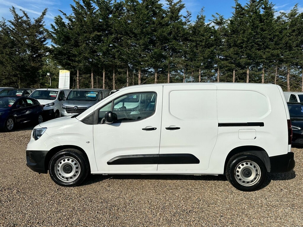 Vauxhall Combo 1.5 Turbo D 2300 Dynamic L2 H1 Euro 6 DN21VYK White #2